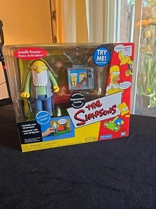 Playmates Simpsons Set Ambiente Interattivo Nuovo con scatola - Castello Pensionamento con Diaspro - Foto 1 di 12