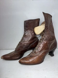 Halloween - Witch’s Victorian Antique Lace up Boots Decor Size ? Original Requisite - Bild 1 von 6