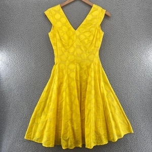 Vestido Calvin Klein Mujer 4 Amarillo Soleado Calce y Acampanado Sin Mangas Mini Informal Fiesta - Imagen 1 de 10