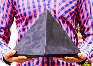 24 CM Schwarz Turmalin Kristall Metaphysische Aura Power Balancing Steinpyramide - Bild 1 von 9