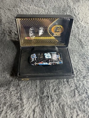 1:64 ELITE Kevin Harvick 2002 Goodwrench E.T. Action RCCA Diecast NASCAR - Image 1 of 4