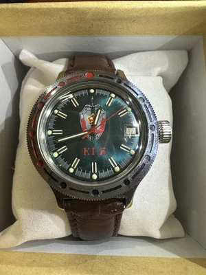 Reloj de pulsera KGB КГБ Амфибия automático esfera verde 40 mm caja de acero cuero marrón Foto 1 de 4
