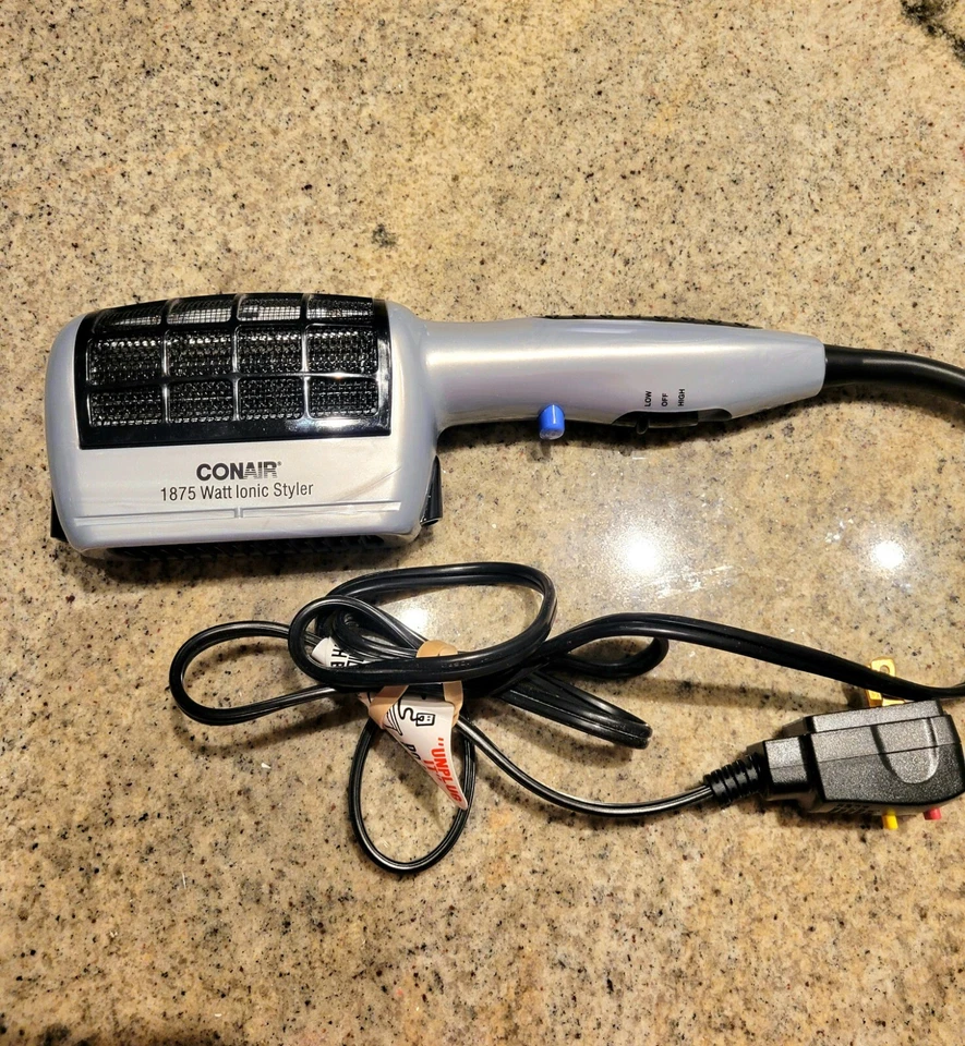 Conair 1875 Watt Hair Dryer with Ionic Technology Vintage Preowned Works Tested - Image 1 of 4