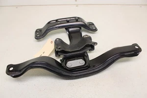Subaru WRX STI 6 Speed Transmission Cross Member Mount Bracket Oem 2008-2014 - Bild 1 von 5