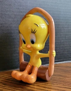 VTG 1997 Tweety Bird Looney Tunes Porcelain Wall Hook Decor 5" Warner Bros - Picture 1 of 20