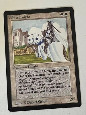 Magic the Gathering MTG Beta White Knight LP  (Beta Bob) - Image 1 of 2