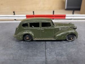 Dinky Toys No.39A Packard Super 8 Touring Saloon Car IN GOOD CONDITION