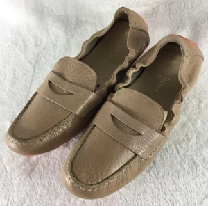 Cole Haan Sadie Driving Ballet Moc Loafer Womens 9.5B Tan Pebbled Leather D40329 - Picture 1 of 9