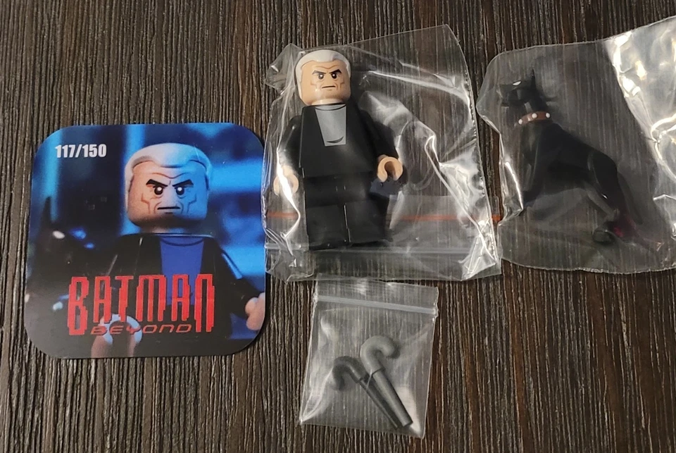 Минифигурки Batman Beyond Bruce Wayne & Ace Bat Hound LEGO 80-е на заказ - Изображение 1 из 1