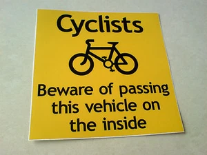 CICLISTAS Tenga cuidado de pasar este vehículo. Pegatina de seguridad para furgonetas / camiones 200mm / 8 pulgadas - Imagen 1 de 1