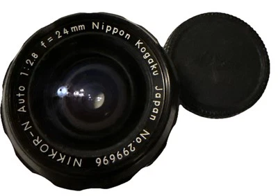 24mm F2.8 MODELO TEMPRANO NIPPON KOGAKU NIKON NIKKOR N LENTE ANCHA con NÚMEROS DE COLOR Foto 1 de 4