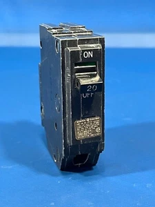 GE THQL120 20A 120/240V 1P CIRCUIT BREAKER - Picture 1 of 3