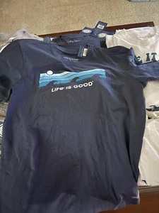Life is Good Blue Retro Wave Crusher Tee Men's Ladies Short Sleeve Medium NWT - Picture 1 of 5