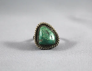 Old Pawn Navajo Indian Sterling Silver Ring - Green Turquoise Stone - Size 6.5 - Picture 1 of 5