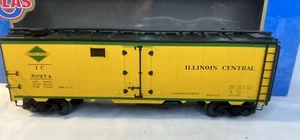 Atlas O-Scale 40' Steel Reefer #8537-2 Illinois Central #50274 (3 Rail) - Picture 1 of 7