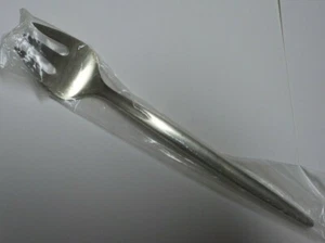 NIP A. Michelsen TULIP Danish Modern Sterling Salad Fork 6 1/2" 1.67 Toz New - Picture 1 of 3