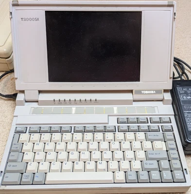 Винтажный Toshiba T2000SX/40 система PA8030U ноутбук портативный компьютер с зарядным устройством - Изображение 1 из 4