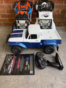 Used NOT Abused Traxxas SLASH ULTIMATE  4x4 VXL 1/10 RTR Brushless Velineon 3500 - Picture 1 of 24