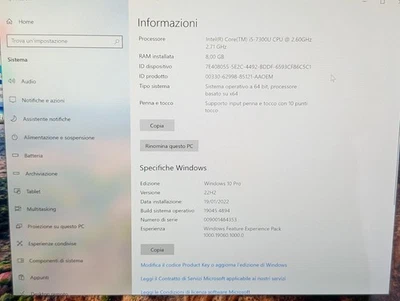 Microsoft Surface Pro 5 con Tastiera i5 8GB 256GB - Immagine 1 di 4