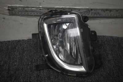 2010-2011 VOLKSWAGEN GOLF ПРОТИВОТУМАННЫЕ ФАРЫ ПРАВАЯ СТОРОНА ЗАВОДСКОЙ OEM - Изображение 1 из 4