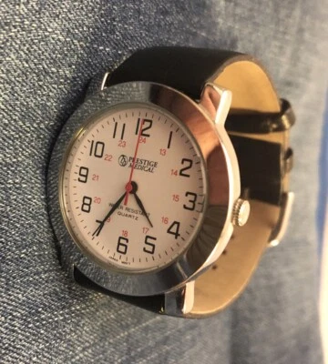 Водонепроницаемые кварцевые медицинские часы Prestige с черным ремешком из кожи - Изображение 1 из 4