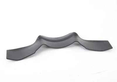 Alfombrilla de goma negra para túnel trasero Vag para Audi A4 Avant 2008 2015 genuina 8K006 Foto 1 de 4