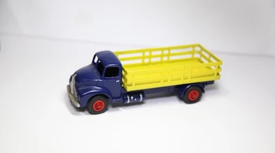 Dinky 531 Leyland Commet Stake Lorry - Vintage Restored 1950s Model — 第 1/4 张图片