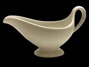 Vintage Syracuse China Gravy Boat White Ceramic Made in USA Restaurant Ware 94-E - Picture 1 of 6