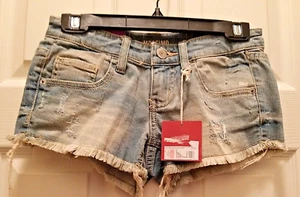 Mossimo Low Rise Jean Shorts Juniors Light Wash Distressed Size 3 - Picture 1 of 4