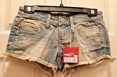 Pantalones Cortos de Jean Mossimo de Tiro Bajo Juniors Lavado Ligero Envejecido Talla 3 Foto 1 de 4