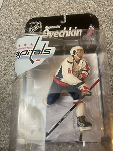 FIGURA DE HOCKEY MCFARLANE SPORTS SELECKS CAMISETA BLANCA NHL22 ALEXANDER OVECHKIN 2009 - Imagen 1 de 1