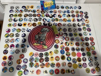 Lote de 209 piezas vintage de los años 90 Pogs Milk Caps Slammers Jots Shark retro Kaps mezcla Foto 1 de 4