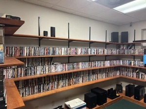 BULK DVD LOT RANDOM 40 DVD PICK 🔥 FREE SHIPPING - Picture 1 of 1