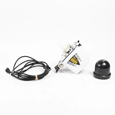 Paul C Buff Alien Bees B800 320WS Monolight Flash Head White #984 - Image 1 of 4