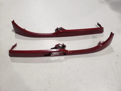 Наполнитель для левой и правой нижней фары — 2004 BMW 330CI Coupe — оригинальный производитель 7064330 - Изображение 1 из 4