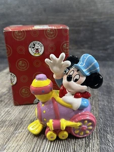 Enesco Disney Pascua Huevo Mickey Mouse Tren Cerámica Estatuilla 249890 Caja - Imagen 1 de 10