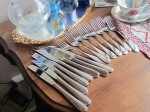 California Splendide Stainless Set lot 16 Dinner Forks 8 Dinner Knives 8 - Picture 1 of 17