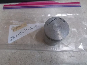 NOS OEM Yamaha Piston STD 1972 DS7 280-11631-00-96 - Picture 1 of 6