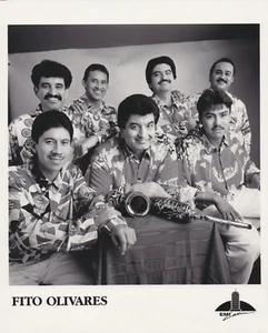 1998 Press Photo Mexican Cumbia Group Fito Olivares - Picture 1 of 2
