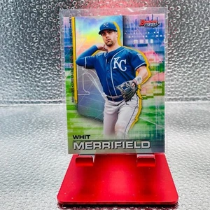 2021 Bowman's Best #33 Whit Merrifield Refractor - Picture 1 of 2