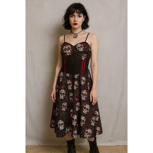Sugar Skull 14 schwarze Rosen Spinnennetz Halloween GoblinGirl Dark Fairycore Witchy - Bild 1 von 7
