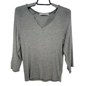Urban Outfitters Project Social T Women's Gray V-Neck Shirt Size S - Picture 1 of 7
