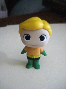 DC Super Heroes & Pets (Aquaman) Figura Funko Mystery Mini Vinile - Foto 1 di 4