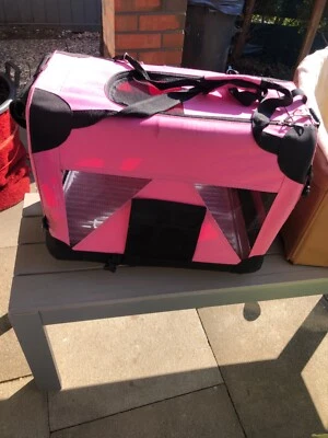 Hundetransportbox auf Rollen, sehr stabil, Ziehbar, da auf Rollen ! - Bild 1 von 4