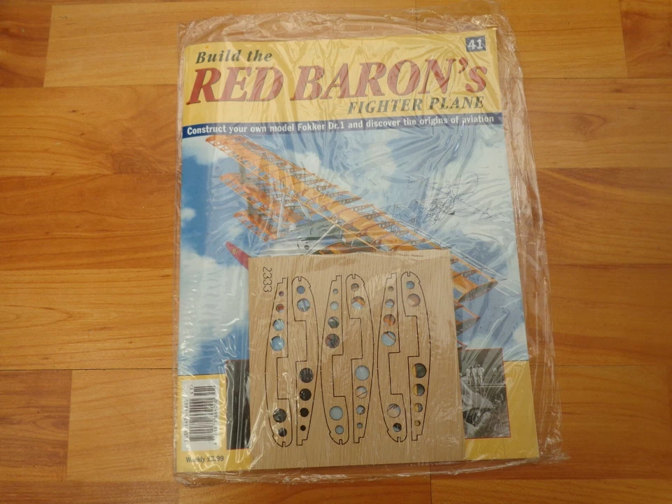 1/8 Hachette Costruzione The Red Barone Fokker DR1 WW1 Fighter Problema 41 Inc - Immagine 1 di 1