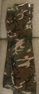 Winchester Camo Pants Adult 36x30 Large Pockets Hunting Outdoor Used - Image 1 of 4