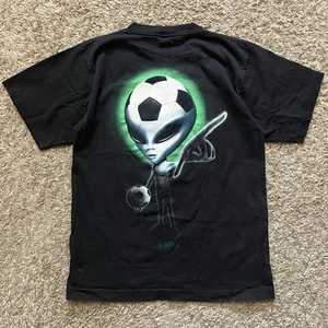 Vintage 1996 Soccer Alien Big Ball Sports Double Sided 90s Tee Shirt Medium - Bild 1 von 7