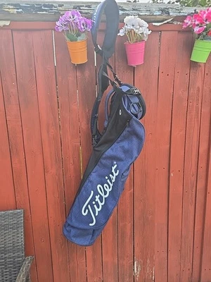 Titleist Pencil Golf Bag -  2-Way  in Blue, White & Black . Great Condition  - Image 1 of 4