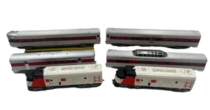 Spur Ho Athearn New Haven 0272 Lok Set mit 4 Personenwagen - Bild 1 von 16
