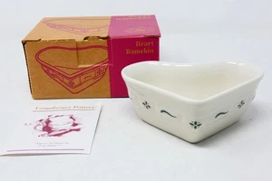 Longaberger Cerámica Corazón Ramekin 5" x 4" x 2" Tradicional VERDE #39730 NUEVO - Imagen 1 de 9